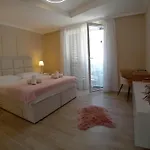Maboka Apartman Zára